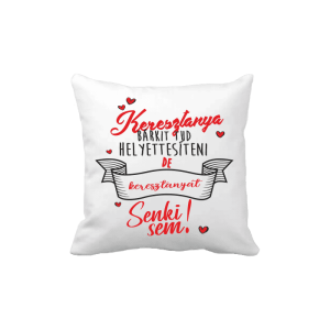 Keresztanya bárkit tud helyettesíteni...- vicces poénos párna termékkép